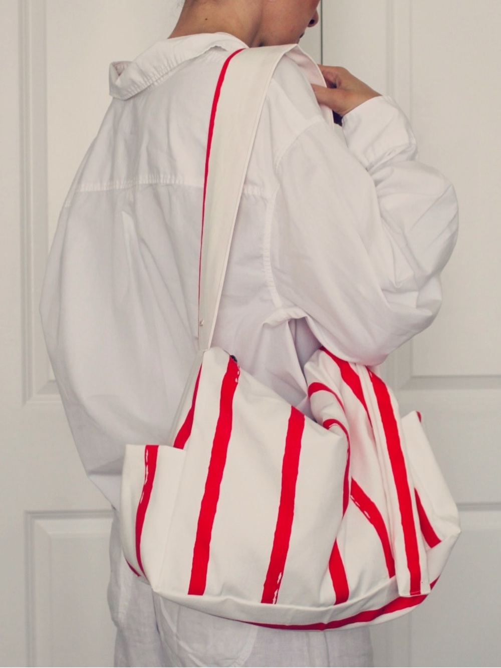 White Printed shoulder bag